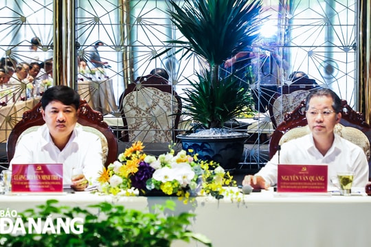 Lấy ý kiến nguyên lãnh đạo chủ chốt góp ý vào dự thảo báo cáo chính trị Đại hội lần thứ XXIII Đảng bộ thành phố Đà Nẵng