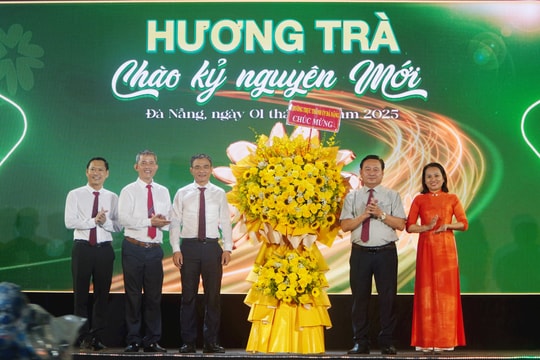 Hương Trà tổ chức chương trình nghệ thuật và công bố tên gọi mới