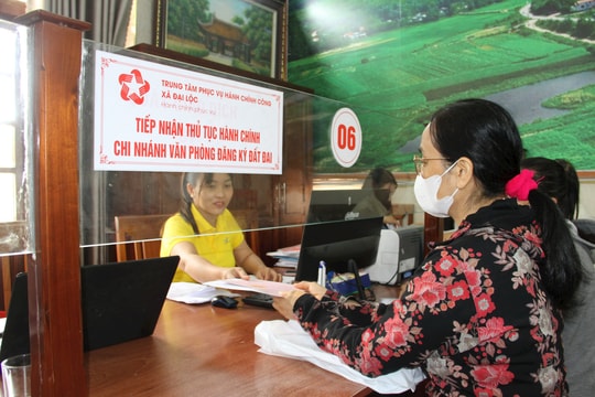 Thủ tục đất đai đơn giản nhờ chính quyền hai cấp