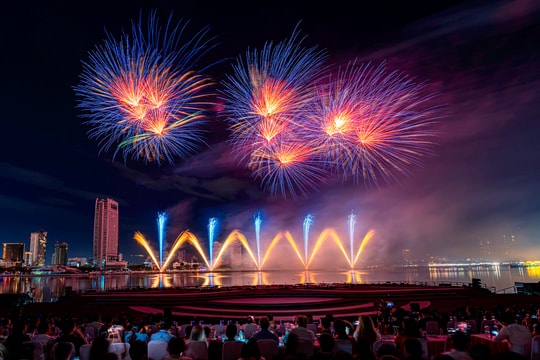 Định vị thương hiệu thành phố sự kiện