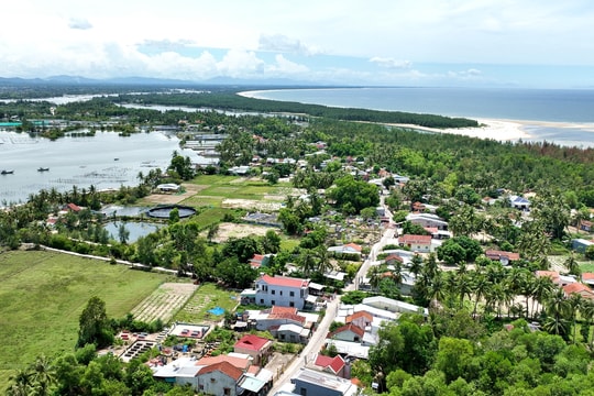 Chính quyền xã đảo Tam Hải gần dân, sát việc