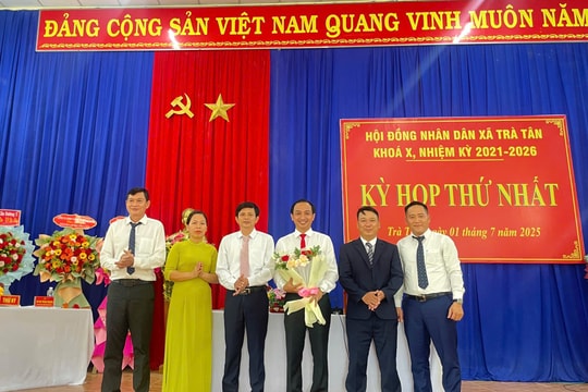 HĐND xã Trà Tân tổ chức kỳ họp kiện toàn tổ chức bộ máy