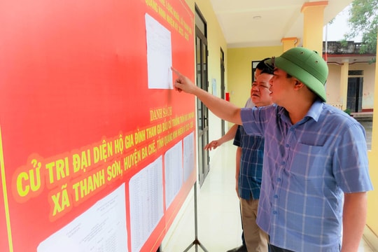 Bỏ túi 14 triệu/tháng: Chế độ phụ cấp mới cho Trưởng thôn từ 2025