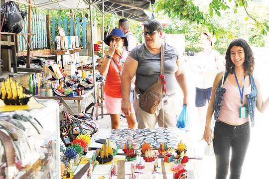 Hoi An tourism thrives positively