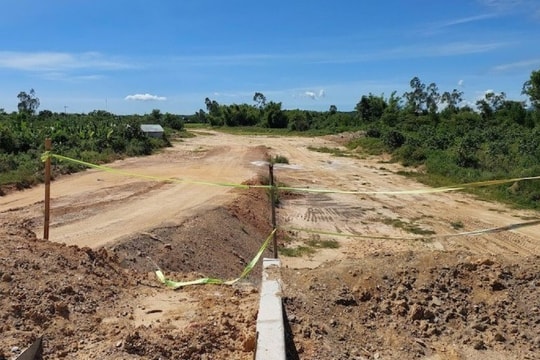 Sớm hoàn thiện đường dẫn cầu Quảng Đà để đưa vào khai thác