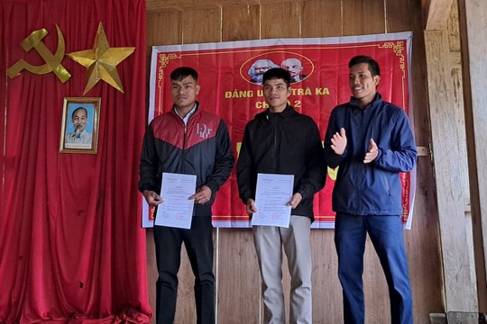 Nơi nào có dân, nơi đó có đảng viên