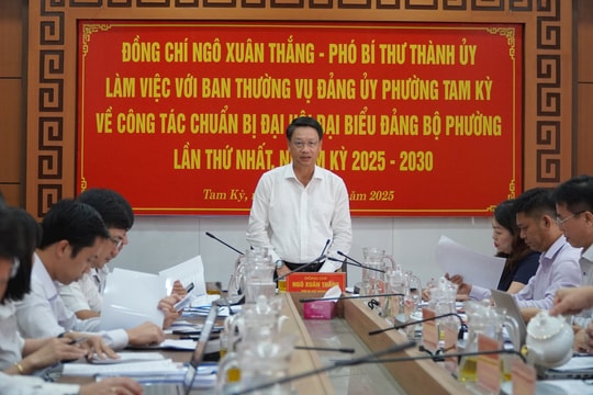 Phó Bí thư Thành ủy Ngô Xuân Thắng: Dự thảo chương trình hành động của Đảng bộ phường Tam Kỳ phải thể hiện “6 rõ”