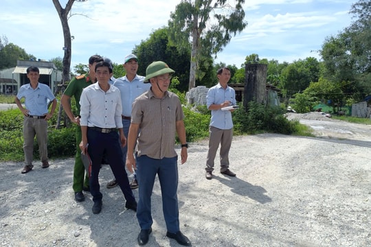 Kiểm tra, lập lại trật tự xây dựng tại phường Quảng Phú