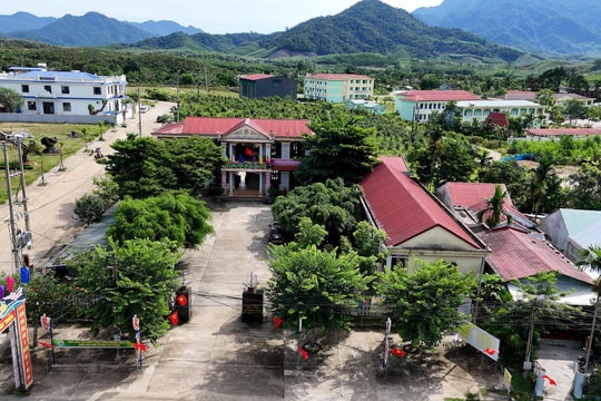 Sông Vàng nỗ lực khắc phục khó khăn phục vụ người dân