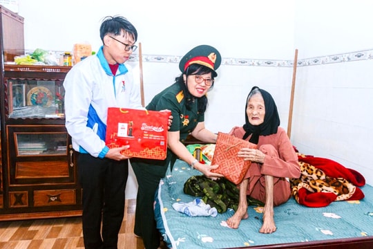 Những nữ cựu chiến binh tỏa sáng giữa đời thường