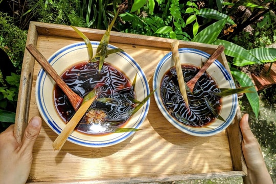 Tiệm trà Bếp Củi ở ngoại ô Đà Nẵng