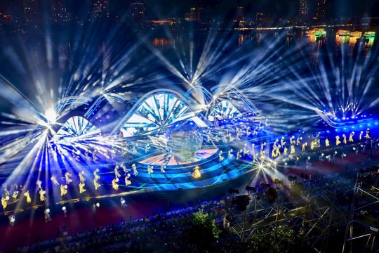 Lãnh đạo Trung ương và thành phố dự đêm chung kết Lễ hội pháo hoa quốc tế Đà Nẵng 2025