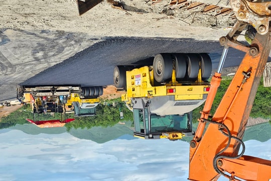 Rộn ràng trên cao tốc Hòa Liên - Túy Loan