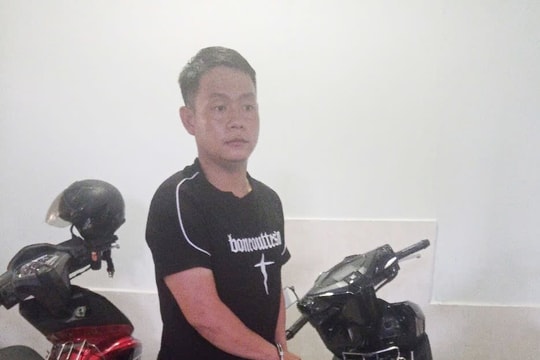Vừa nghỉ việc, thanh niên quay lại công ty trộm cắp xe máy