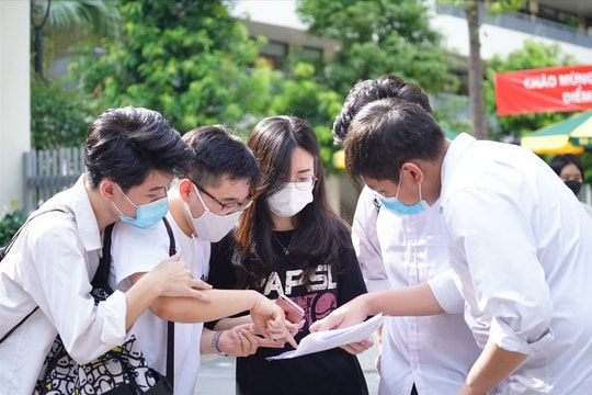 Phổ điểm thi tốt nghiệp THPT 2025: Có hơn 500 thí sinh đạt điểm 10 môn Toán, Địa lý là môn có nhiều điểm 10 nhất