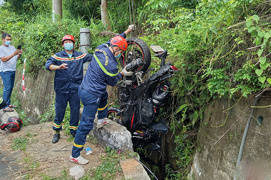 Cảnh báo tai nạn giao thông trên bán đảo Sơn Trà
