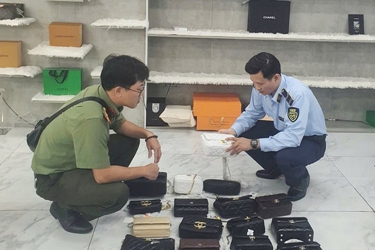 Xử phạt hơn 102 triệu đồng cửa hàng thời trang bán hàng giả mạo nhãn hiệu