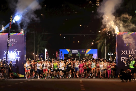 11.000 vận động viên dự giải chạy VnExpress Marathon Da Nang 2025