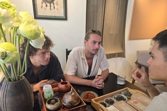 Chuyện trò chuyện Trà