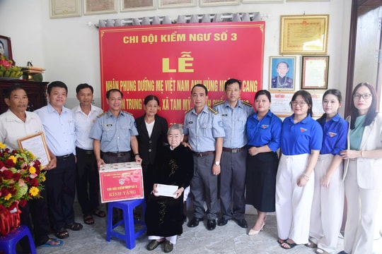 Chi đội Kiểm ngư số 3 nhận phụng dưỡng Mẹ Việt Nam anh hùng