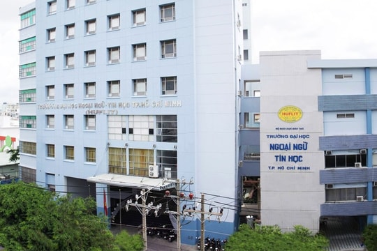 Điểm chuẩn trường Đại học Ngoại ngữ - Tin học TPHCM (HUFLIT) 2025