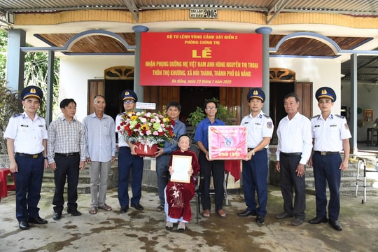 Vùng Cảnh sát biển 2 nhận phụng dưỡng Bà mẹ Việt Nam anh hùng