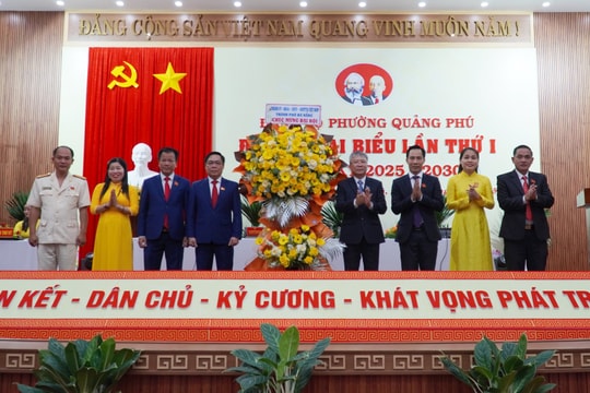 Phường Quảng Phú chuyển dịch cơ cấu kinh tế theo hướng dịch vụ - du lịch - công nghiệp sạch