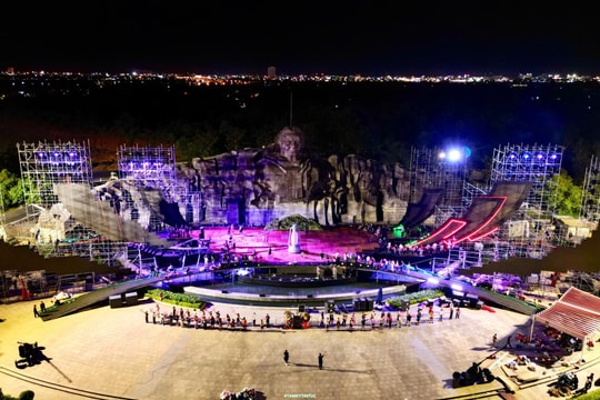 Bản hùng ca bất diệt - Đất nước lời ru