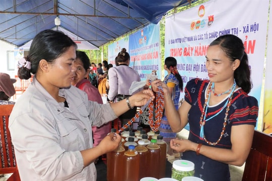 Những phiên chợ đặc biệt ở miền núi