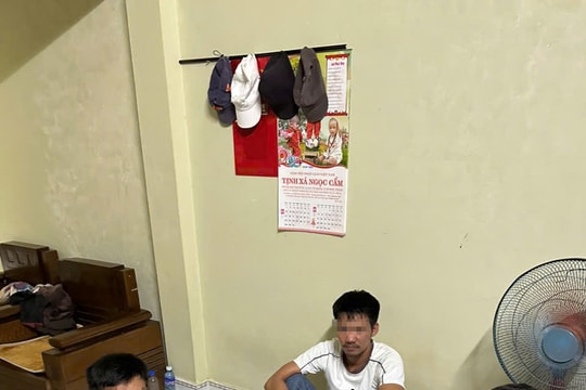 Công an phường Hội An Tây bắt quả tang ba đối tượng sử dụng trái phép chất ma túy