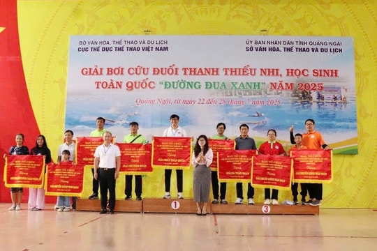 Da Nang wins second place at 2025 “Green Track” national swimming competition