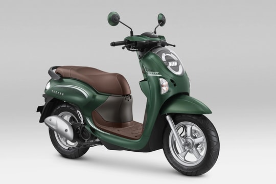 Honda "lộ bài": Scoopy 2025– "Cơn bão" giá rẻ, thiết kế khiến phái nữ "điêu đứng"