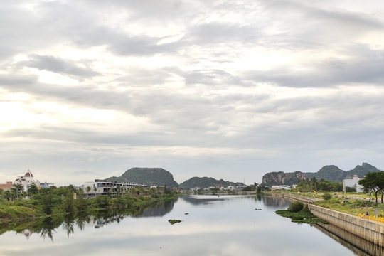 Phát triển không gian văn hóa ven sông phục vụ du lịch