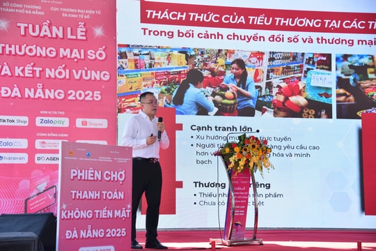Giúp tiểu thương chuyển đổi phương thức kinh doanh hiện đại