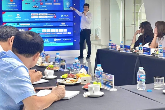 Da Nang promotes cooperation with VBA on blockchain technology deployment