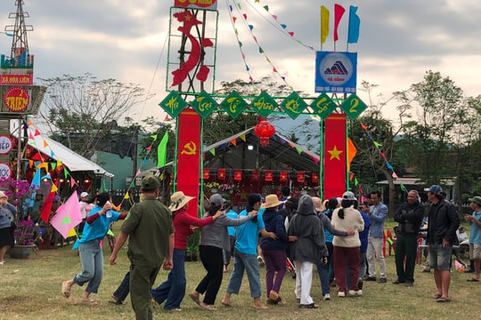 Hoàn thiện mô hình, đổi mới phương thức hoạt động Mặt trận Tổ quốc