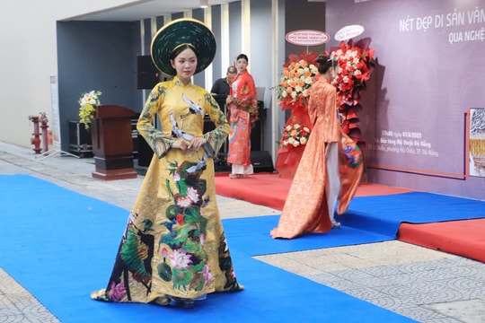 Triển lãm “Nét đẹp Di sản văn hóa Huế qua nghệ thuật ký họa” tại Đà Nẵng