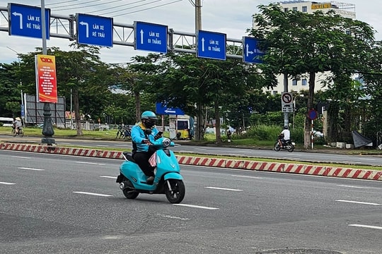Hiểm họa vừa lái xe vừa dùng điện thoại