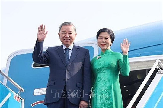 Party General Secretary leaves for state visit to RoK