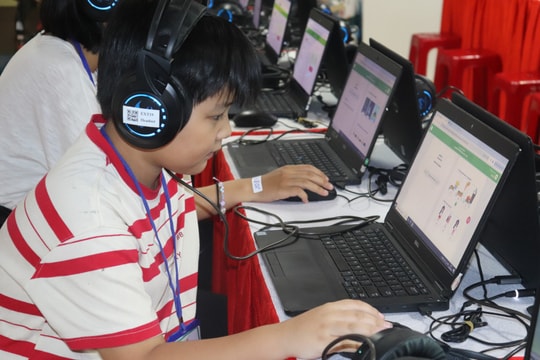 500 children in Da Nang experience English with AI