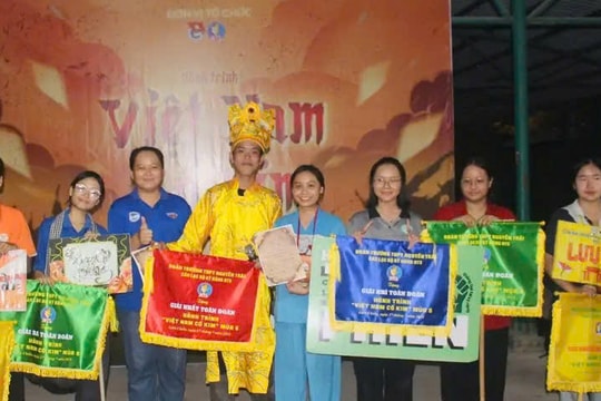 Thắp lửa tự hào, lan tỏa tình yêu lịch sử