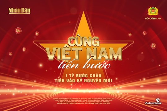 Chương trình "Cùng Việt Nam tiến bước" tại Đà Nẵng diễn ra sáng 16/8 ở công viên Biển Đông