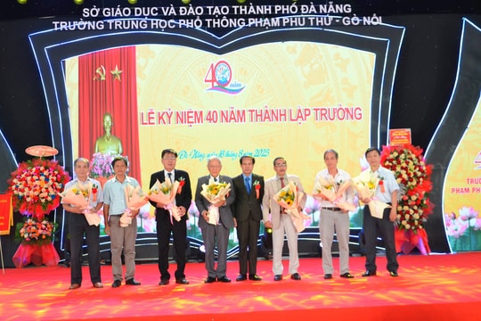 Trường THPT Phạm Phú Thứ - Gò Nổi kỷ niệm 40 năm thành lập