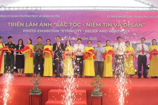 Photo exhibition “Ethnicity - Belief and Heritage” kicks off in Da Nang