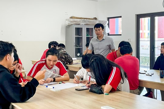 Da Nang lecturer dedicated to inspiring students' creativity in digital age