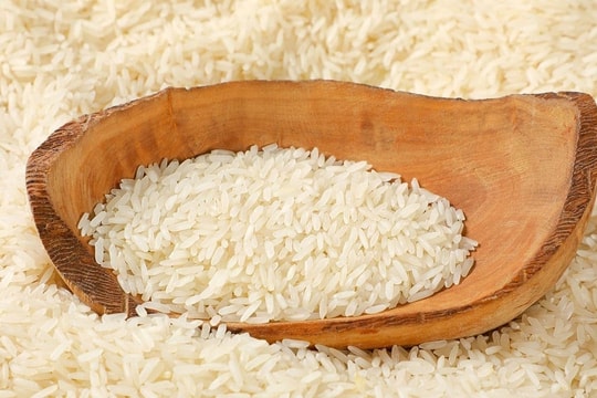 Giá lúa gạo hôm nay 17/8: Nguồn lúa cuối vụ khan hiếm, thị trường đứng giá