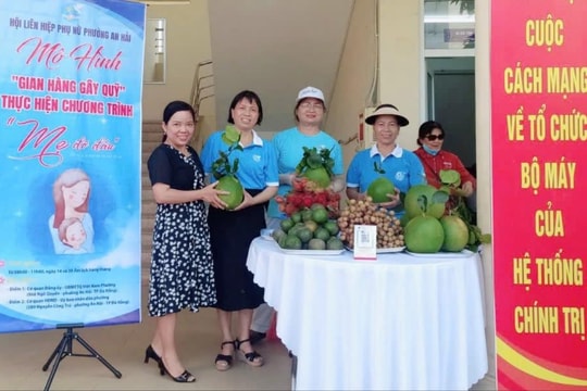 “Gian hàng gây quỹ”, chung tay vì cộng đồng