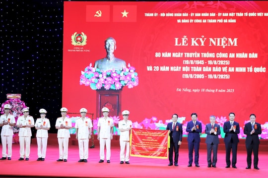 Phát huy vai trò nòng cốt, "lá chắn" và "thanh kiếm" bảo vệ chế độ, bảo vệ nhân dân của lực lượng Công an nhân dân