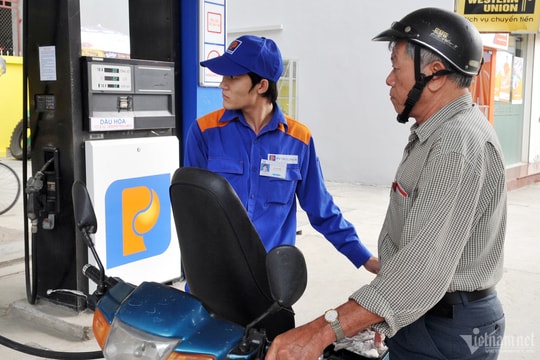 Giá xăng dầu hôm nay 18/8: Dầu thế giới lao dốc, trong nước tiếp tục giảm sâu
