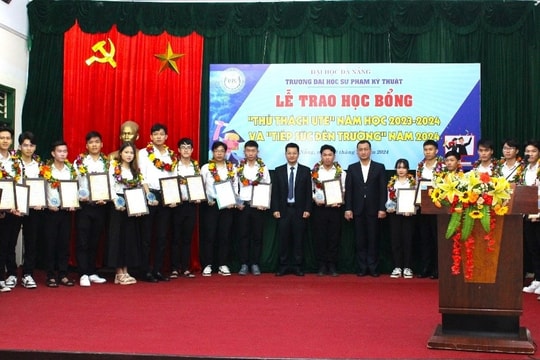 Học bổng thu hút sinh viên tài năng
